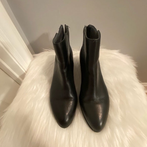 Adrienne Vittadini Theo Quilted Leather Ankle Boot - Picture 10 of 15